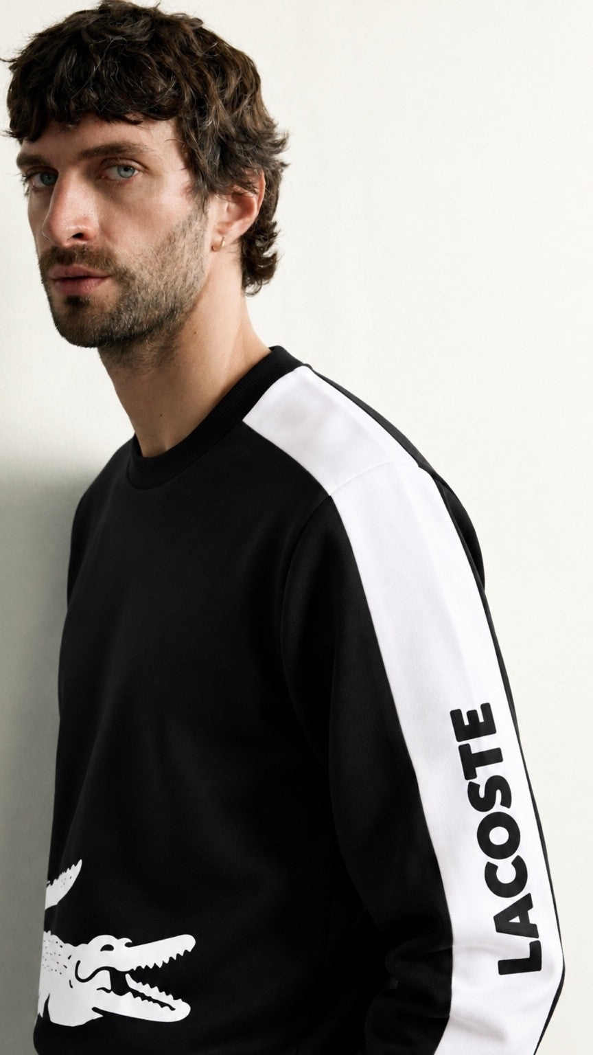 LT-Flip Graphic Sweatshirt Black-White