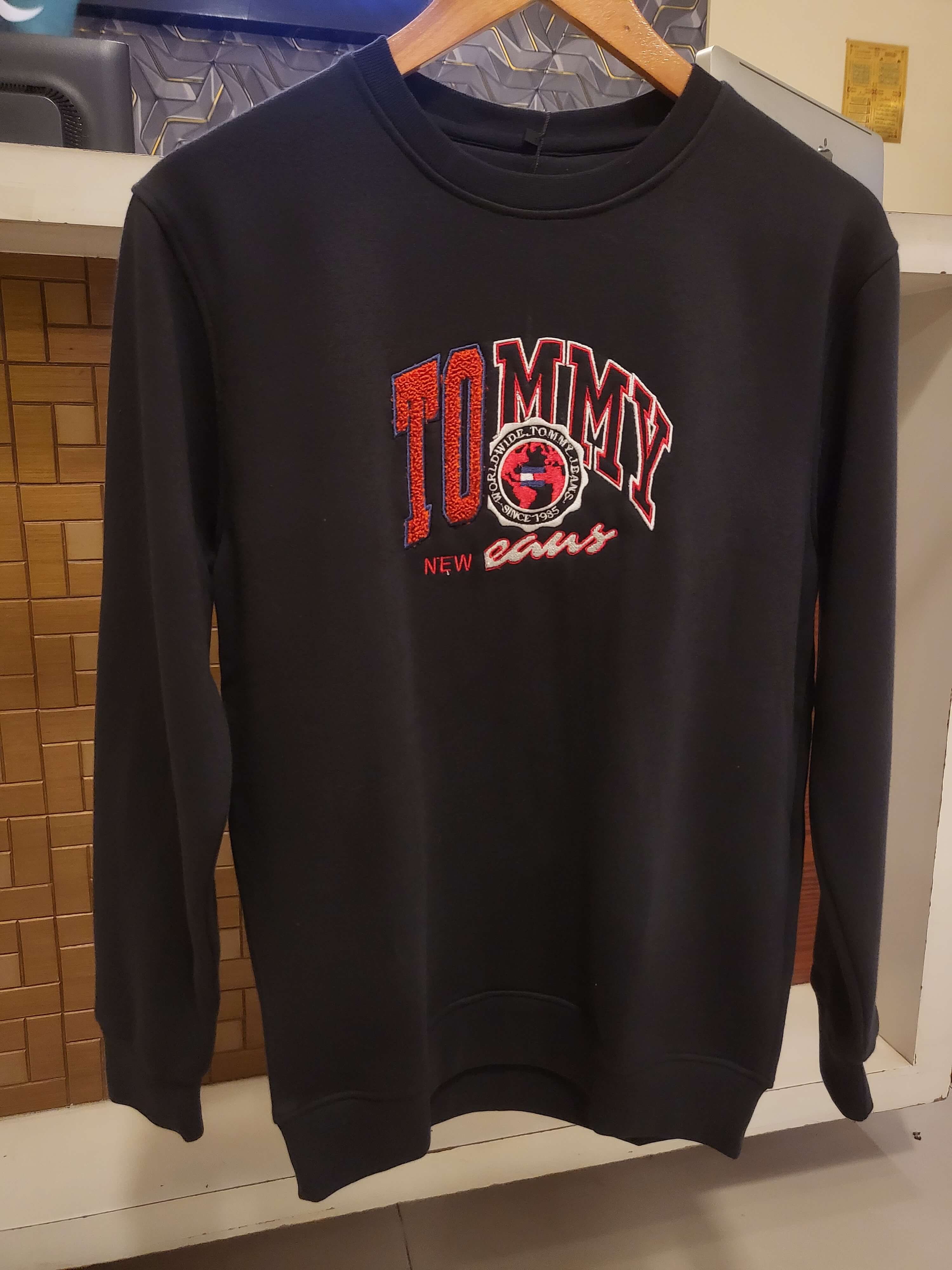 TH-Towel Emb Exclusive Sweatshirt(Black)