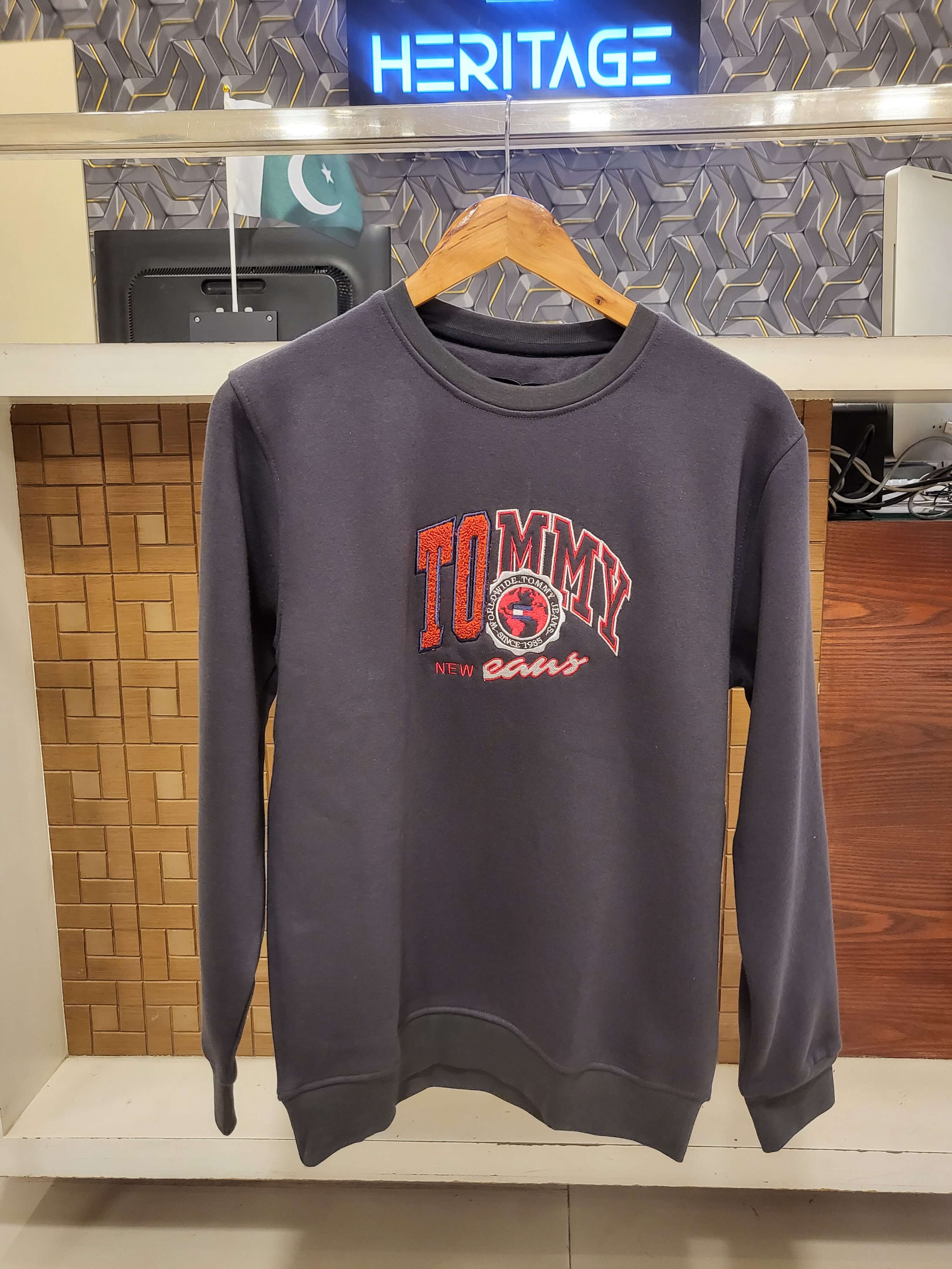 TH-Towel Emb Exclusive Sweatshirt(Grey)