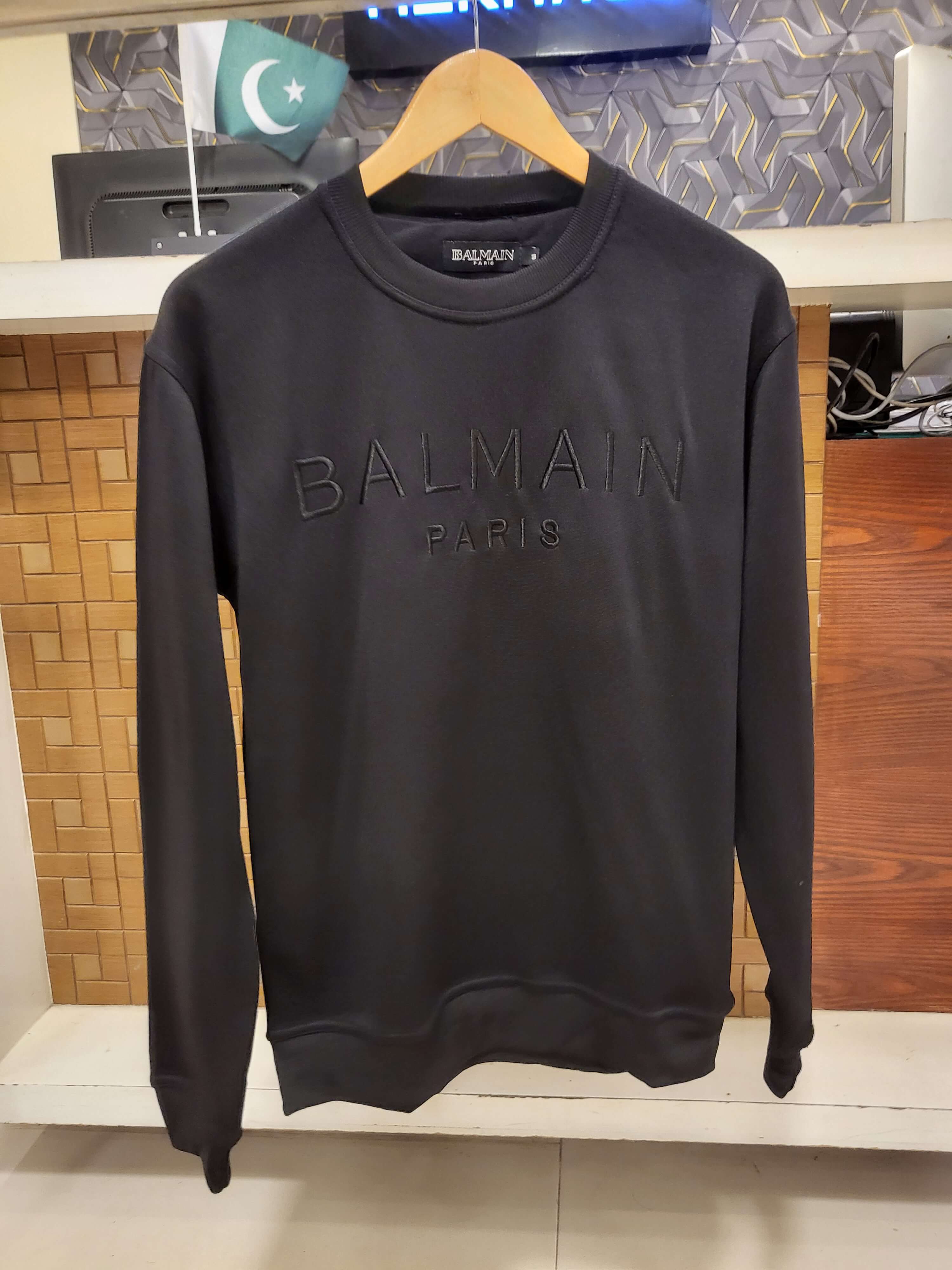 Bal-Basic Emb Sweatshirt (Black)