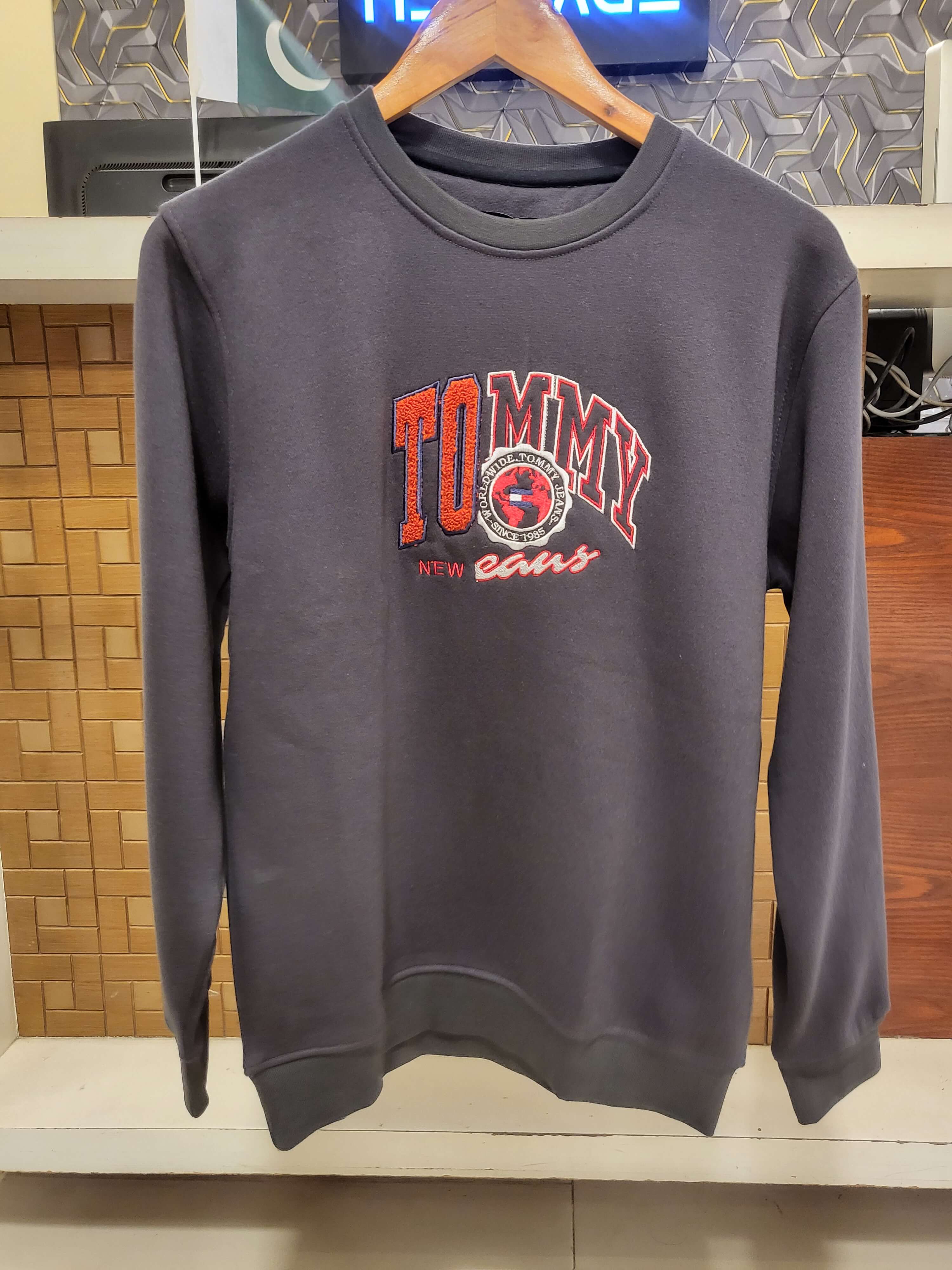 TH-Towel Emb Exclusive Sweatshirt(Grey)