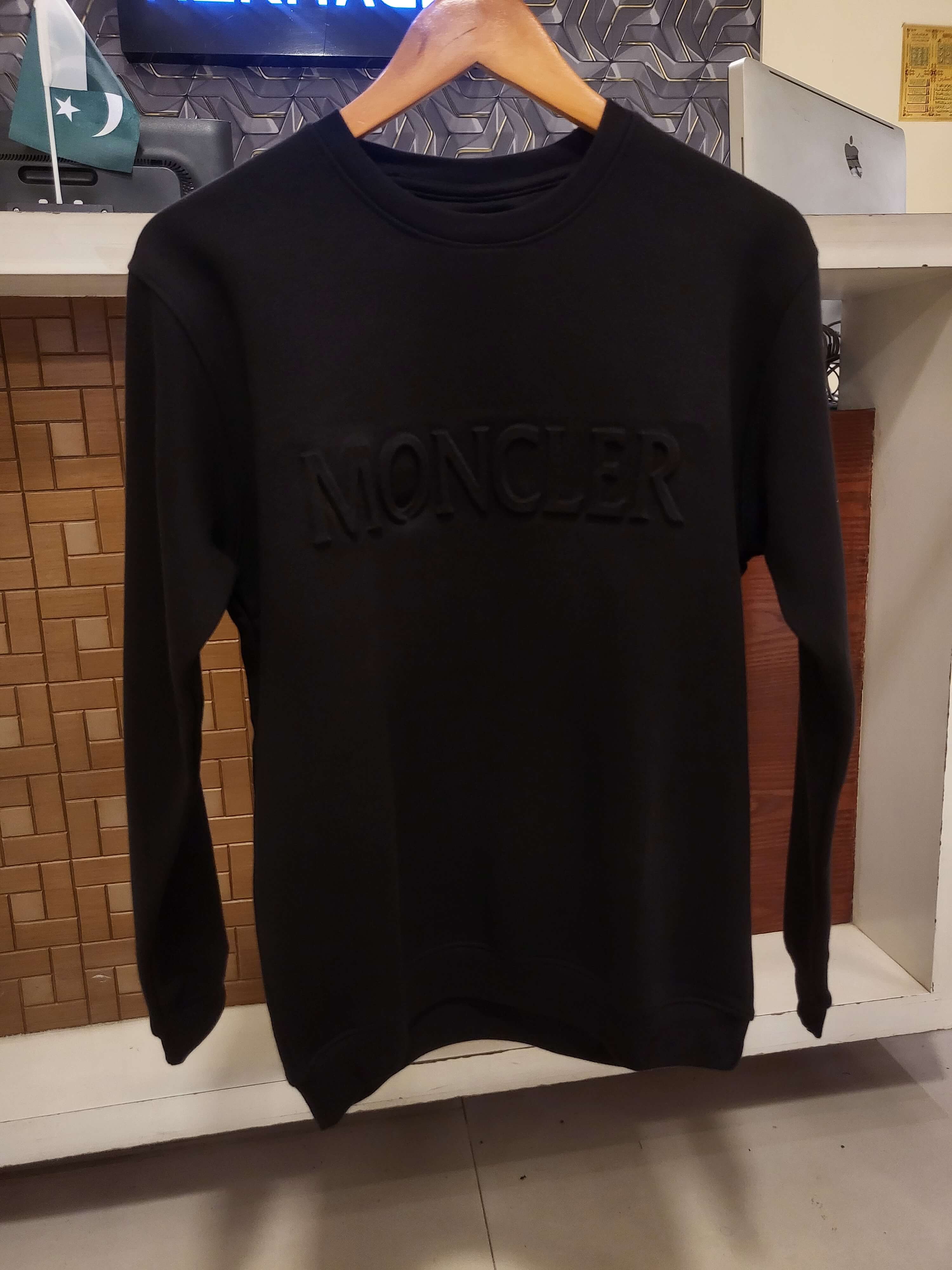 M-N Premium Sweatshirt Jet Black